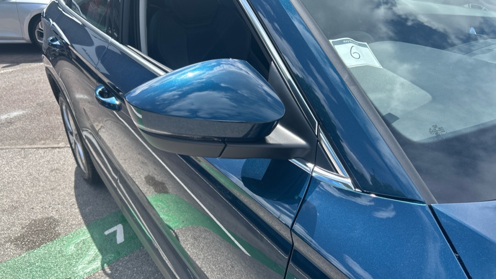 Skoda Karoq 1.5 TSI SE L 5dr DSG Petrol Estate - Image 41