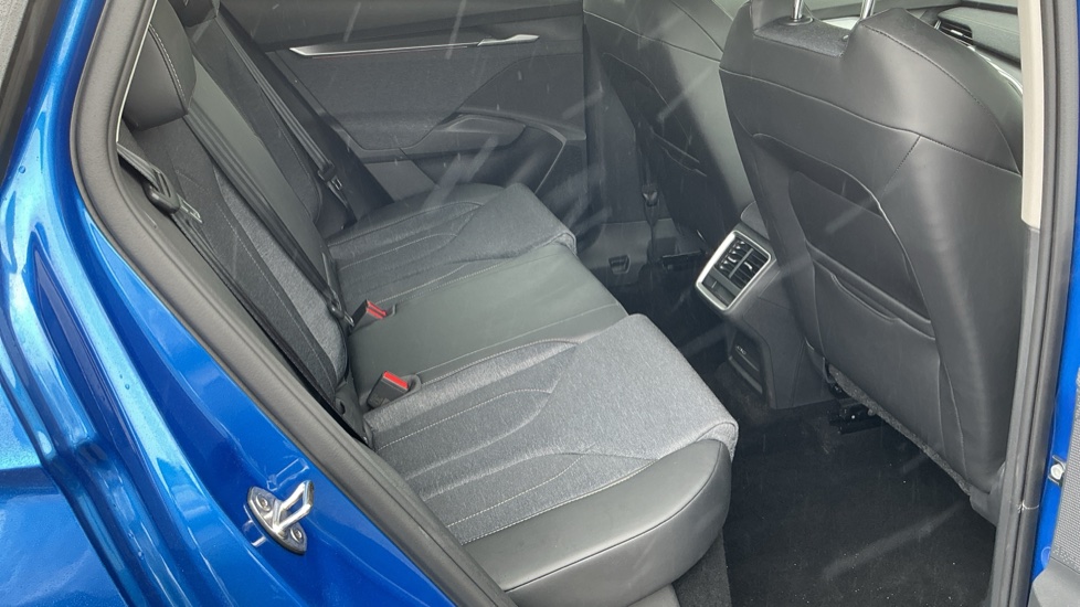 Skoda Elroq 210kW 85 Edition 82kWh 5dr Auto Electric Estate - Image 36