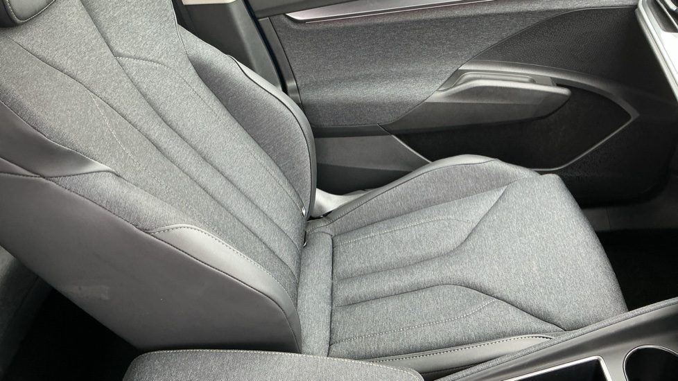 Skoda Elroq 210kW 85 Edition 82kWh 5dr Auto Electric Estate - Image 41