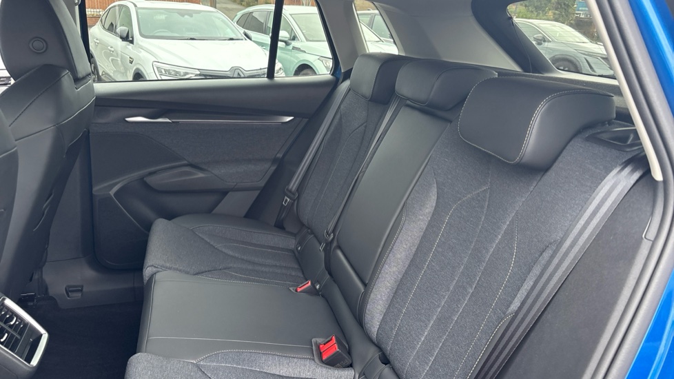 Skoda Elroq 210kW 85 Edition 82kWh 5dr Auto Electric Estate - Image 16