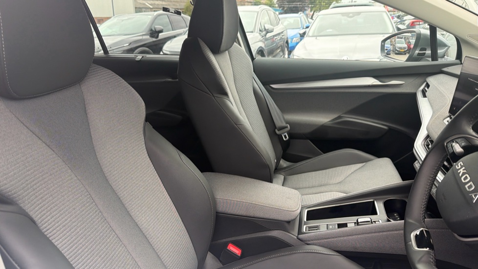 Skoda Enyaq 210kW 85 Edition 82kWh 5dr Auto Electric Estate - Image 15