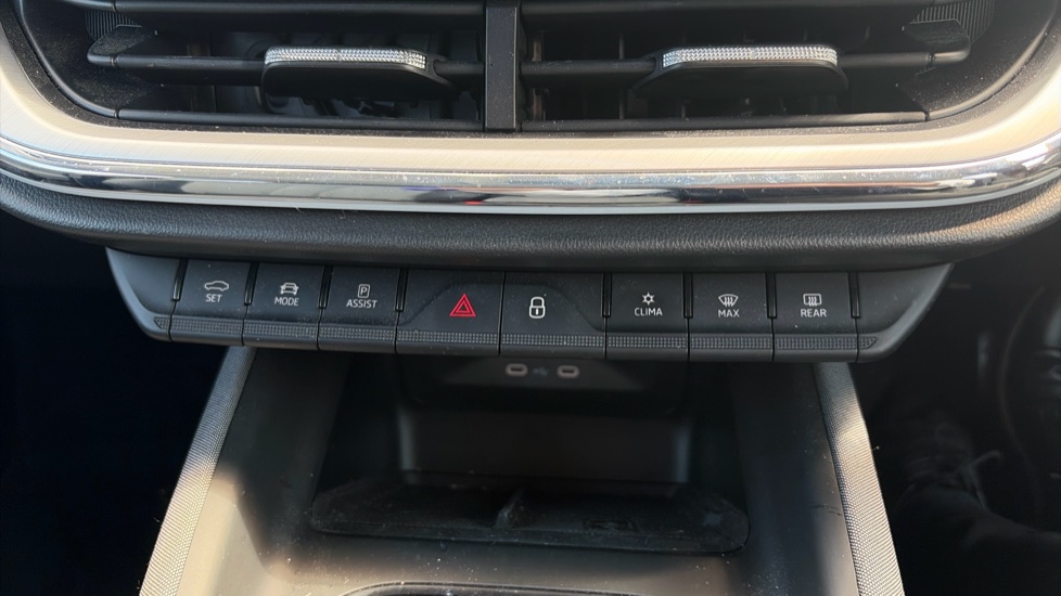 Skoda Enyaq 150kW 80 ecoSuite 82kWh 5dr Auto [125kW] Electric Estate - Image 13
