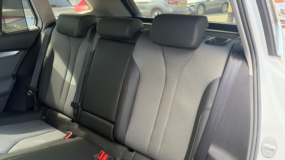 Skoda Enyaq 150kW 80 ecoSuite 82kWh 5dr Auto [125kW] Electric Estate - Image 16