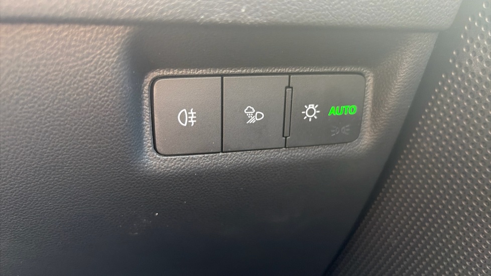 Skoda Enyaq 150kW 80 ecoSuite 82kWh 5dr Auto [125kW] Electric Estate - Image 29