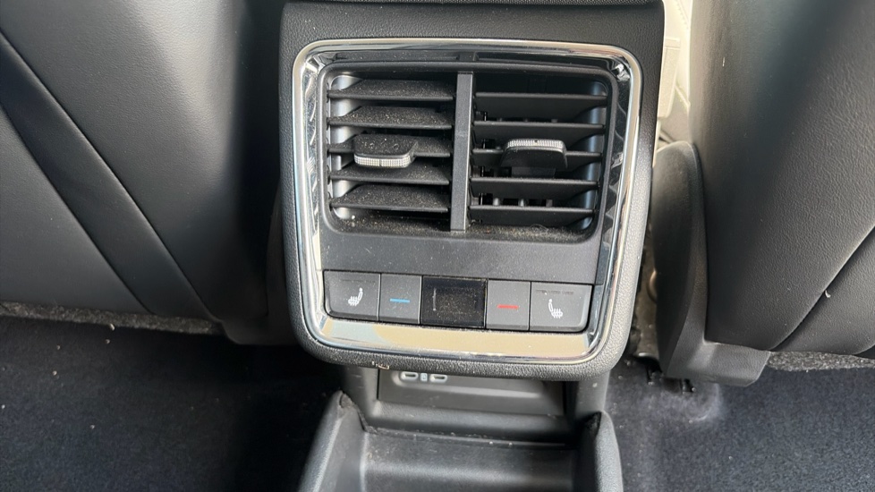 Skoda Enyaq 150kW 80 ecoSuite 82kWh 5dr Auto [125kW] Electric Estate - Image 36
