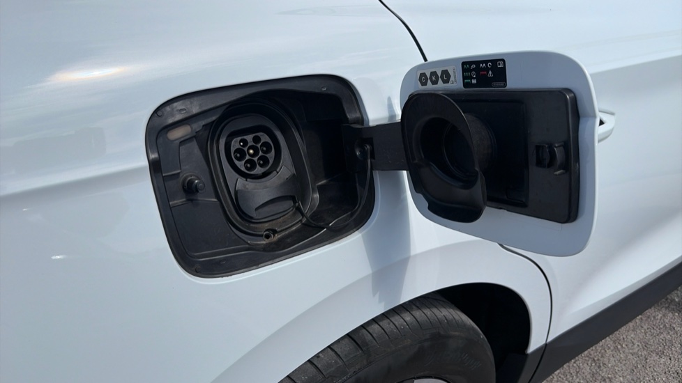 Skoda Enyaq 150kW 80 ecoSuite 82kWh 5dr Auto [125kW] Electric Estate - Image 39
