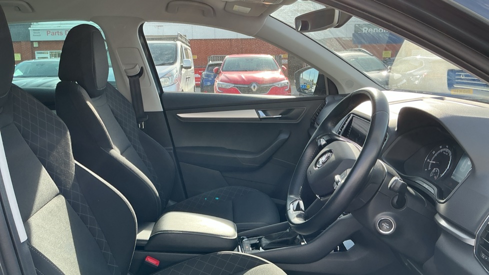 Skoda Karoq 1.5 TSI SE 5dr DSG Petrol Estate - Image 15