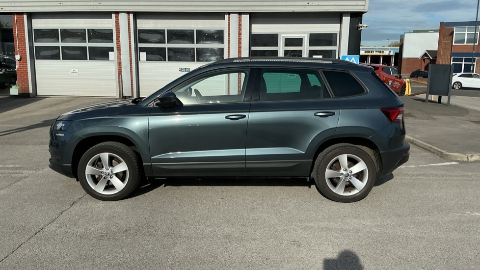 Skoda Karoq 1.5 TSI SE 5dr DSG Petrol Estate - Image 22