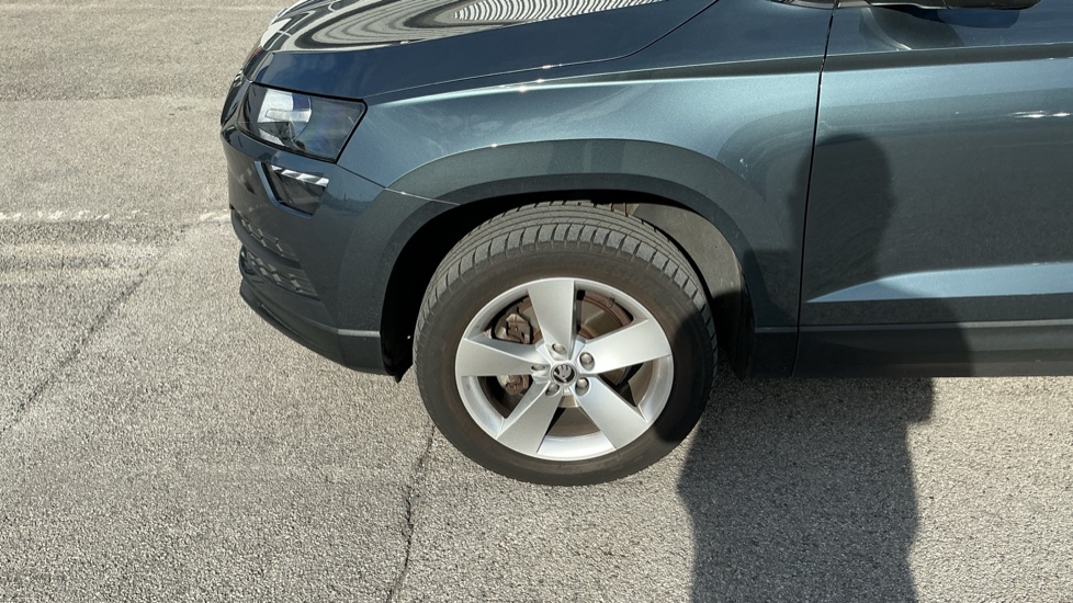 Skoda Karoq 1.5 TSI SE 5dr DSG Petrol Estate - Image 31