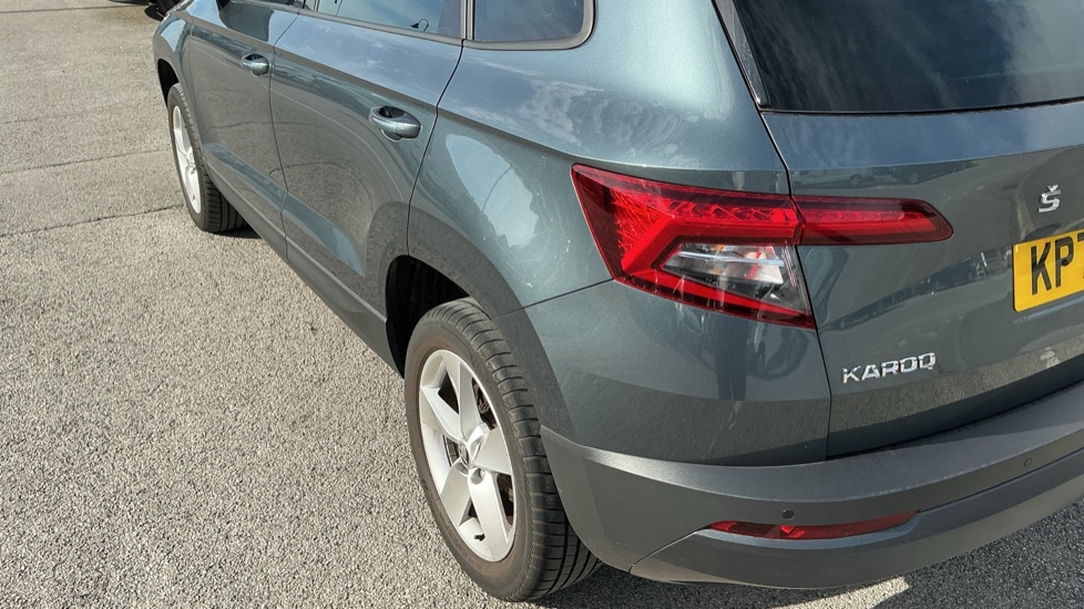 Skoda Karoq 1.5 TSI SE 5dr DSG Petrol Estate - Image 33