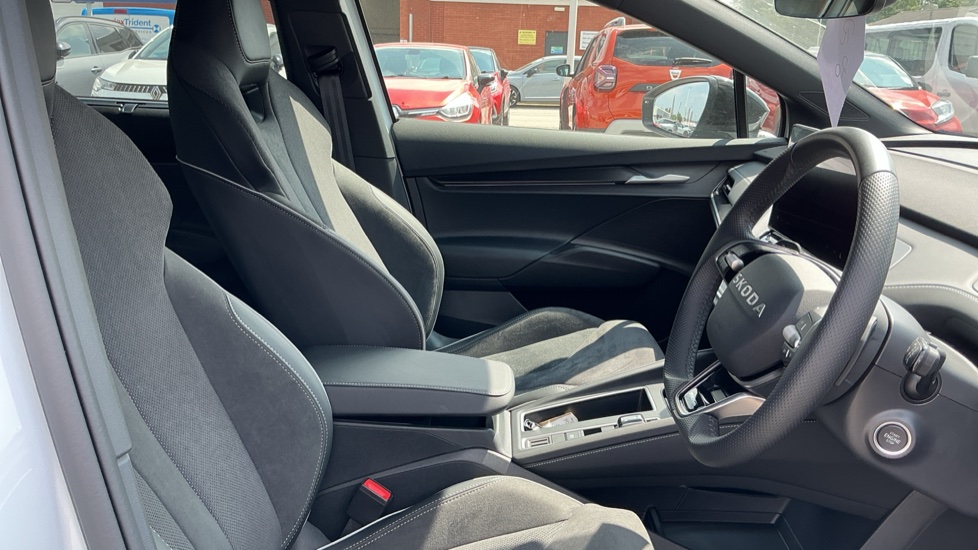 Skoda Elroq 210kW 85 SportLine 82kWh 5dr Auto Electric Estate - Image 15