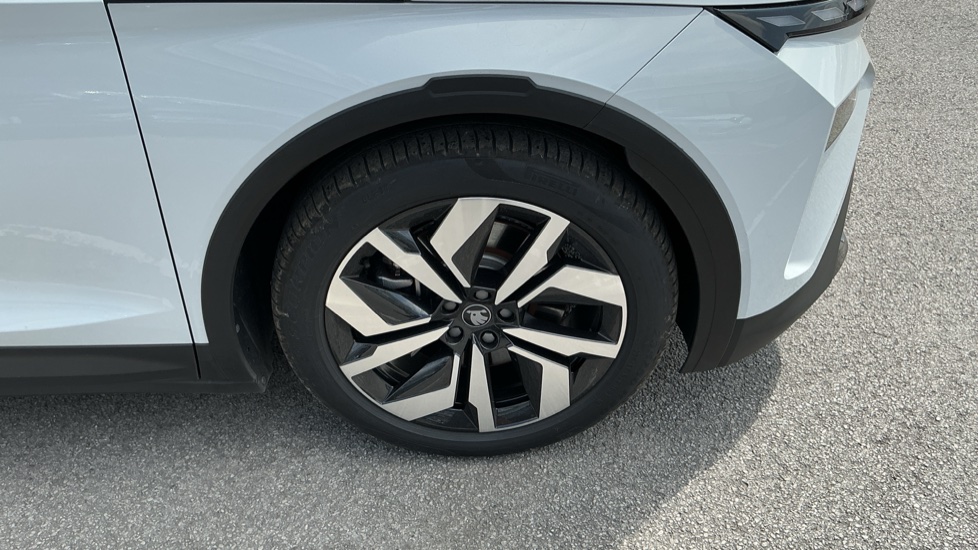 Skoda Elroq 210kW 85 SportLine 82kWh 5dr Auto Electric Estate - Image 24