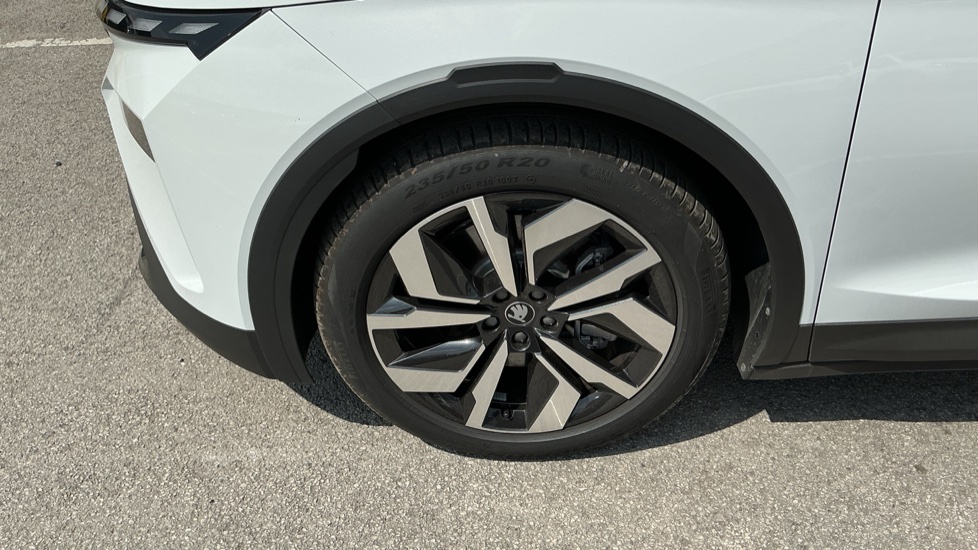 Skoda Elroq 210kW 85 SportLine 82kWh 5dr Auto Electric Estate - Image 28