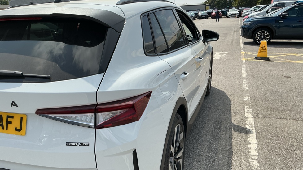 Skoda Elroq 210kW 85 SportLine 82kWh 5dr Auto Electric Estate - Image 34
