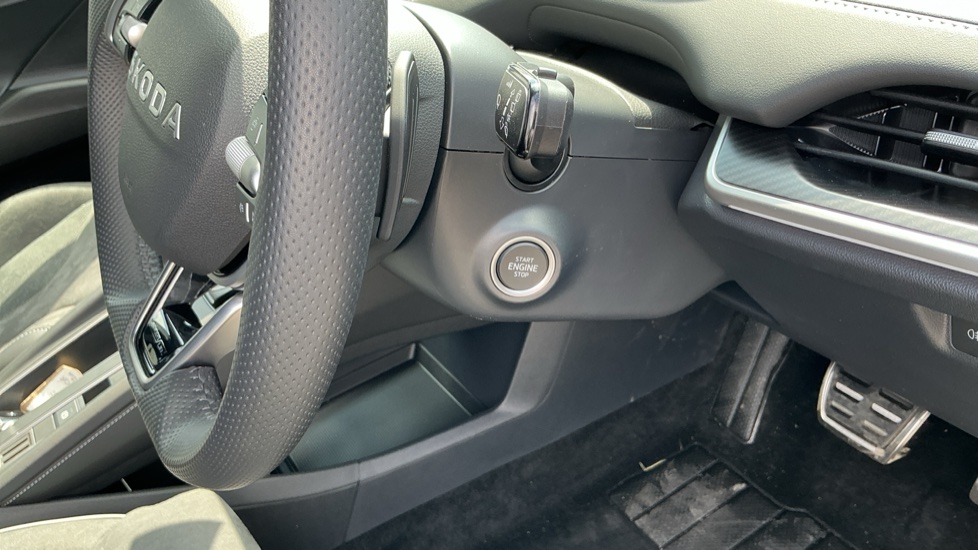Skoda Elroq 210kW 85 SportLine 82kWh 5dr Auto Electric Estate - Image 38
