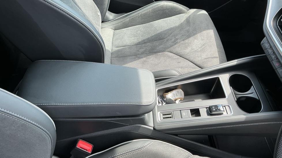 Skoda Elroq 210kW 85 SportLine 82kWh 5dr Auto Electric Estate - Image 40