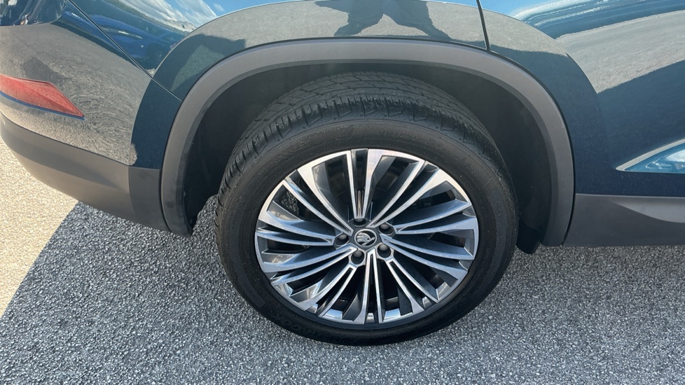 Skoda Kodiaq 1.5 TSI SE L Executive 5dr DSG [7 Seat] Petrol Estate - Image 24