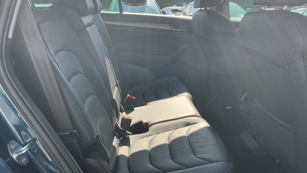 Skoda Kodiaq 1.5 TSI SE L Executive 5dr DSG [7 Seat] Petrol Estate - Image 33