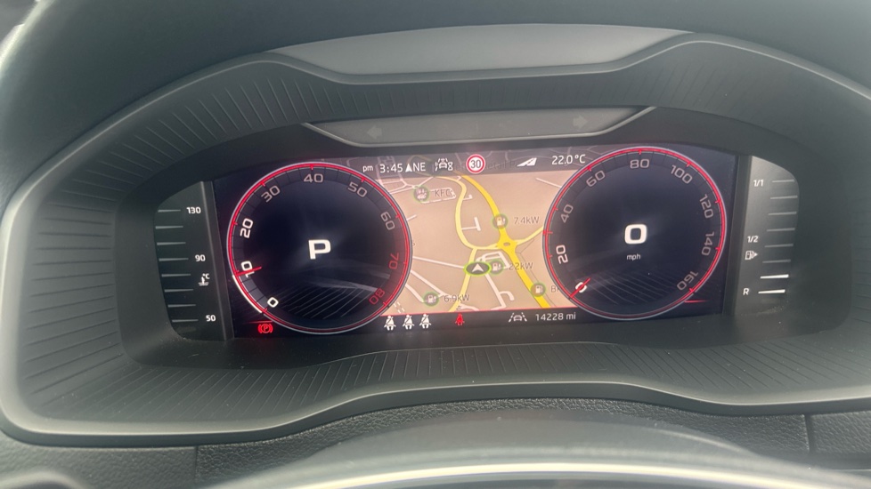 Skoda Karoq 1.5 TSI Sportline 5dr DSG Petrol Estate - Image 11