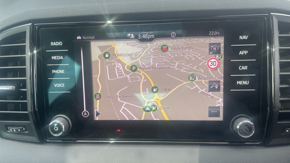 Skoda Karoq 1.5 TSI Sportline 5dr DSG Petrol Estate - Image 25