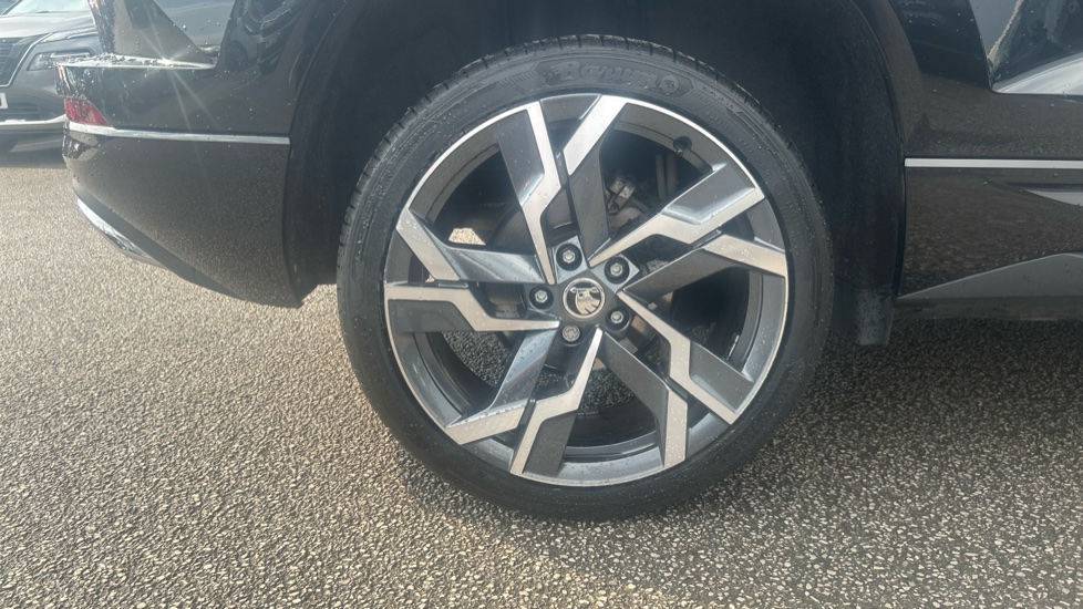 Skoda Karoq 1.5 TSI Sportline 5dr DSG Petrol Estate - Image 34
