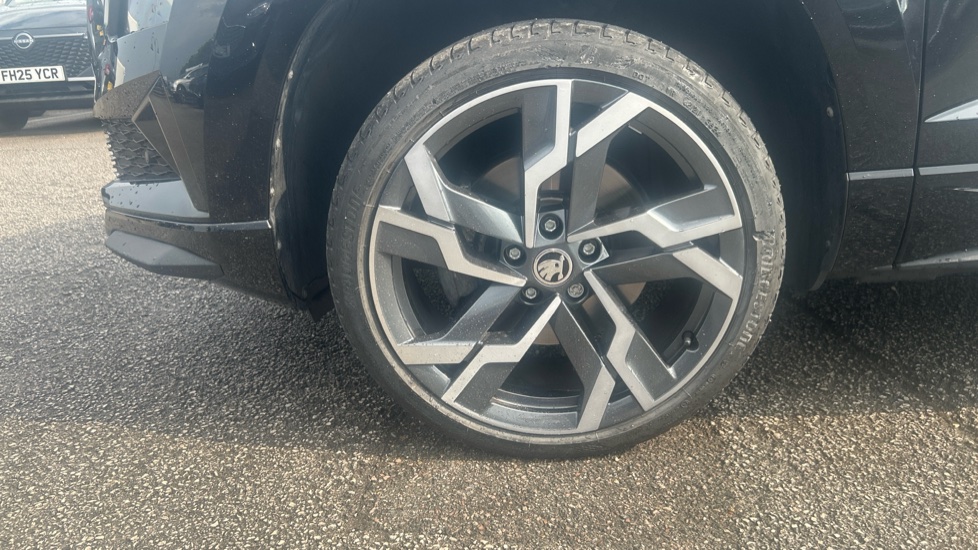 Skoda Karoq 1.5 TSI Sportline 5dr DSG Petrol Estate - Image 39
