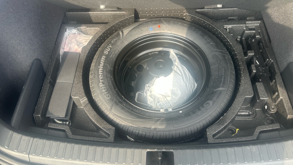 Skoda Karoq 1.5 TSI Sportline 5dr DSG Petrol Estate - Image 42