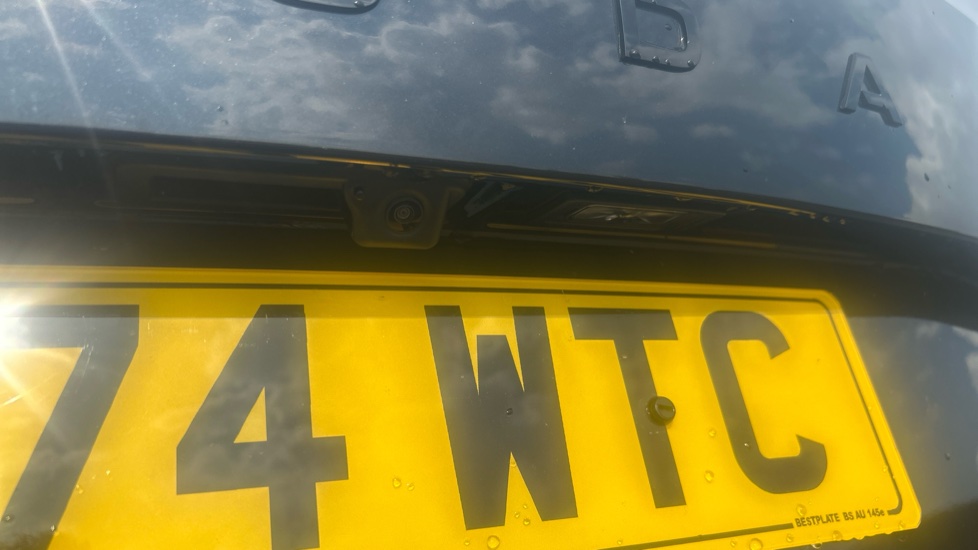 Skoda Karoq 1.5 TSI Sportline 5dr DSG Petrol Estate - Image 44