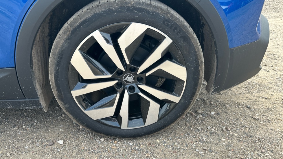 Skoda Elroq 210kW 85 SportLine 82kWh 5dr Auto Electric Estate - Image 35