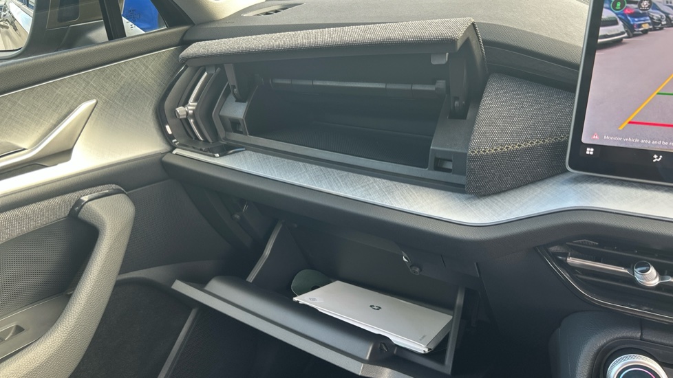 Skoda Kodiaq 2.0 TDI SE 5dr DSG [7 Seat] Diesel Estate - Image 22