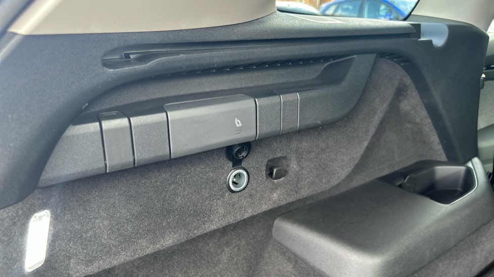 Skoda Kodiaq 2.0 TDI SE 5dr DSG [7 Seat] Diesel Estate - Image 34