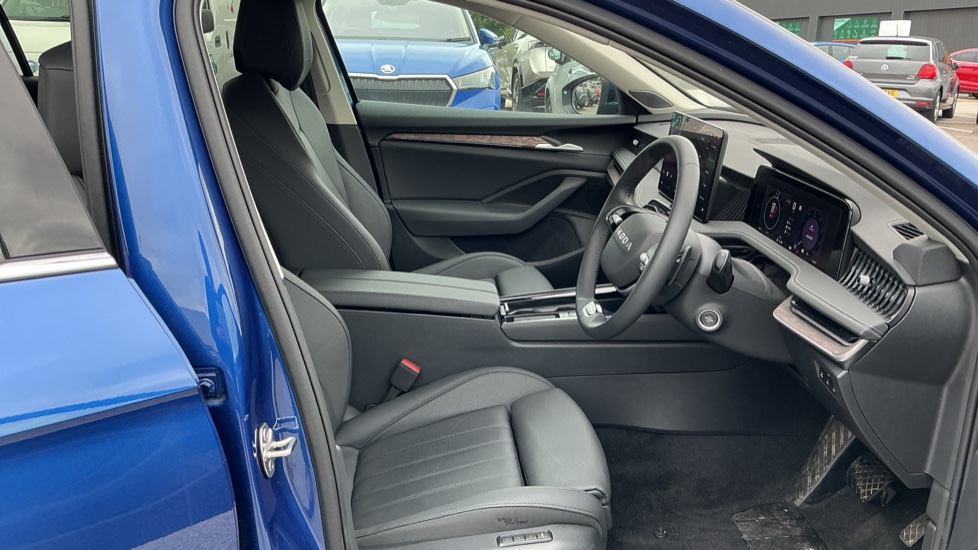 Skoda Superb 1.5 TSI iV Laurin + Klement DSG 5dr Estate - Image 15
