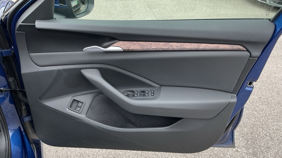 Skoda Superb 1.5 TSI iV Laurin + Klement DSG 5dr Estate - Image 19