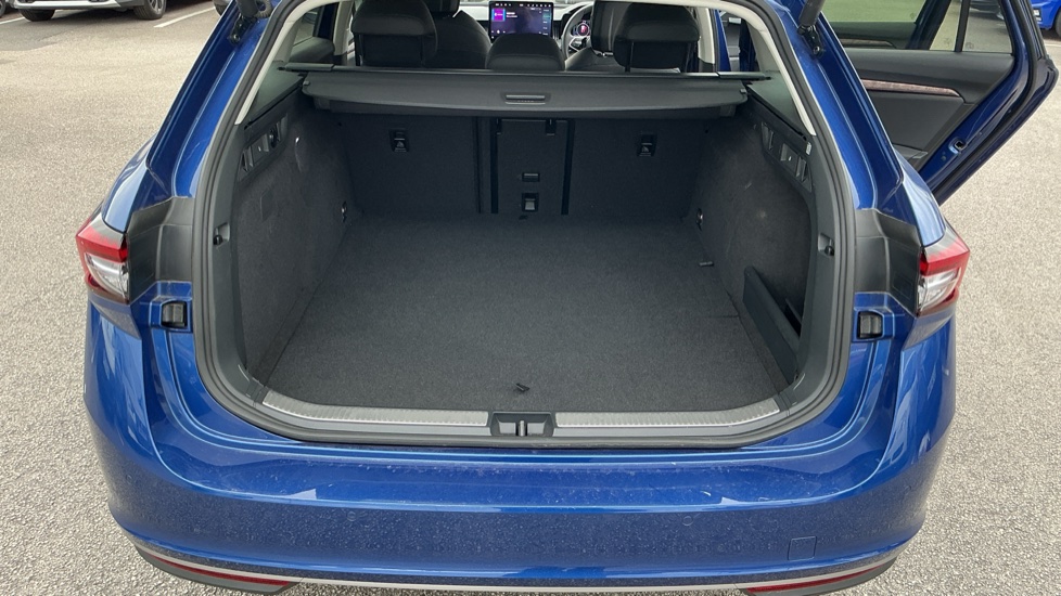 Skoda Superb 1.5 TSI iV Laurin + Klement DSG 5dr Estate - Image 45