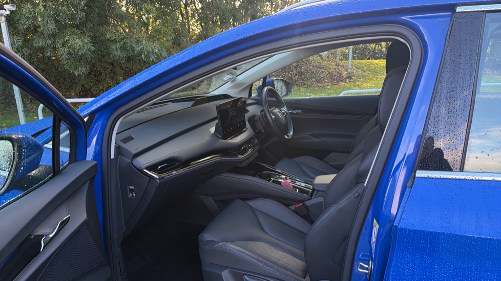 Skoda Enyaq 150kW 80 ecoSuite 82kWh 5dr Auto [125kW] Electric Estate - Image 2