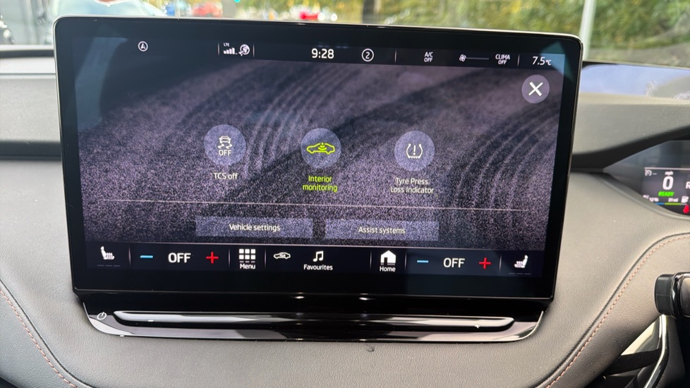 Skoda Enyaq 150kW 80 ecoSuite 82kWh 5dr Auto [125kW] Electric Estate - Image 34