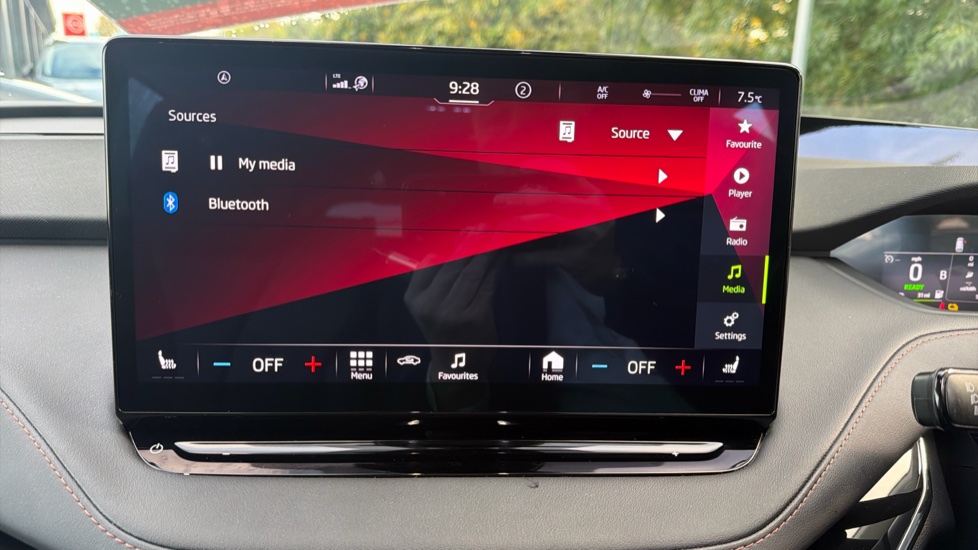 Skoda Enyaq 150kW 80 ecoSuite 82kWh 5dr Auto [125kW] Electric Estate - Image 36