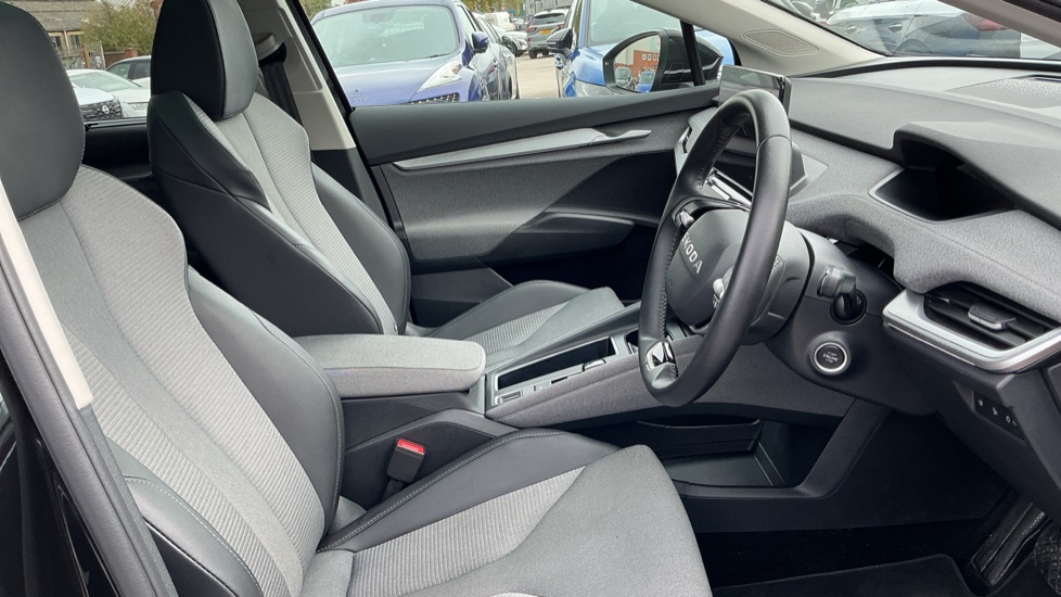 Skoda Enyaq 210kW 85 Edition 82kWh 5dr Auto Electric Estate - Image 15