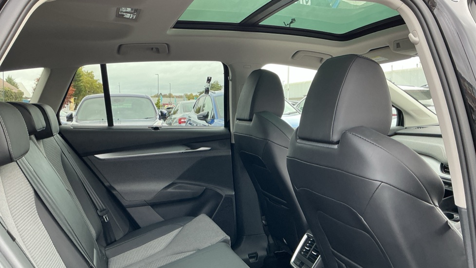 Skoda Enyaq 210kW 85 Edition 82kWh 5dr Auto Electric Estate - Image 27