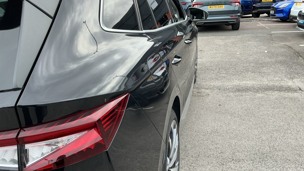 Skoda Enyaq 210kW 85 Edition 82kWh 5dr Auto Electric Estate - Image 31