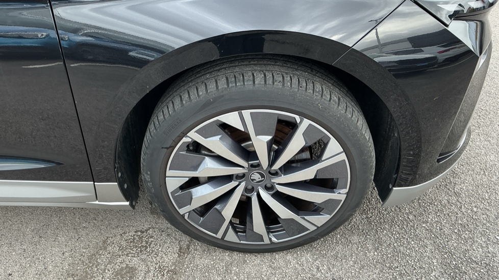 Skoda Enyaq 210kW 85 Edition 82kWh 5dr Auto Electric Estate - Image 33