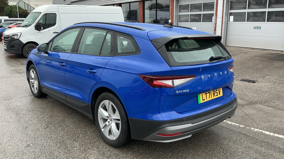 Skoda Enyaq 132kW 60 ecoSuite 62kWh 5dr Auto Electric Estate - Image 25