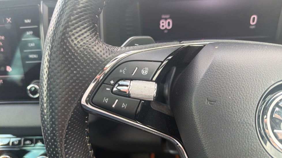 Skoda Karoq 1.5 TSI Sportline 5dr DSG Petrol Estate - Image 17