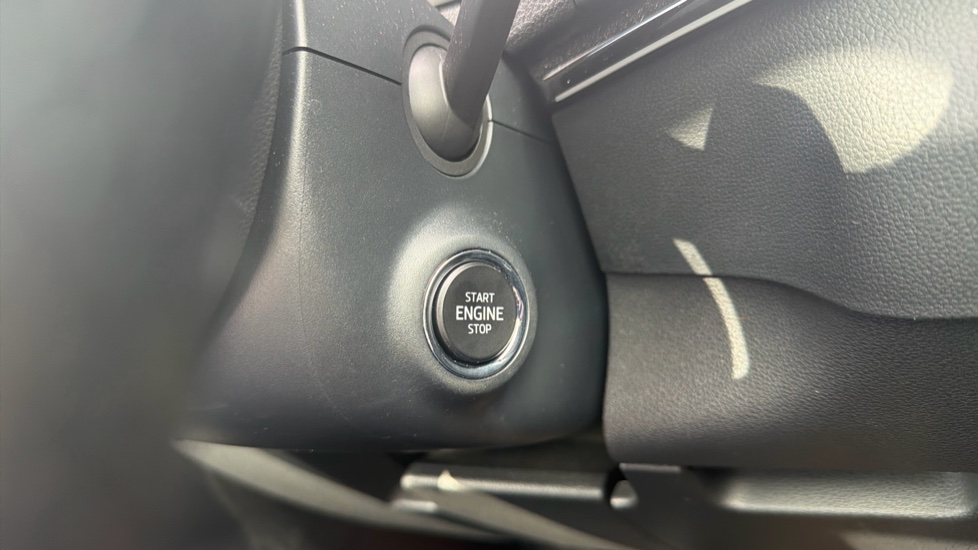 Skoda Karoq 1.5 TSI Sportline 5dr DSG Petrol Estate - Image 23