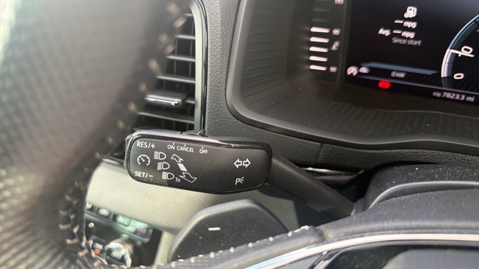 Skoda Karoq 1.5 TSI Sportline 5dr DSG Petrol Estate - Image 26