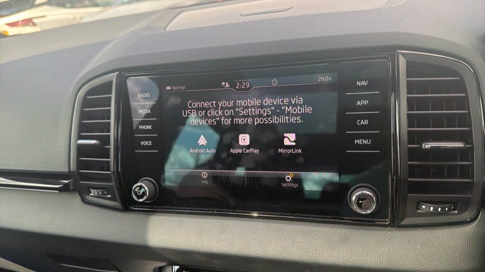 Skoda Karoq 1.5 TSI Sportline 5dr DSG Petrol Estate - Image 30