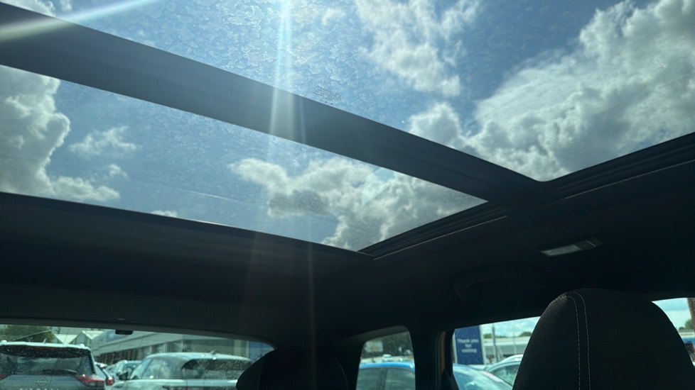 Skoda Karoq 1.5 TSI Sportline 5dr DSG Petrol Estate - Image 37