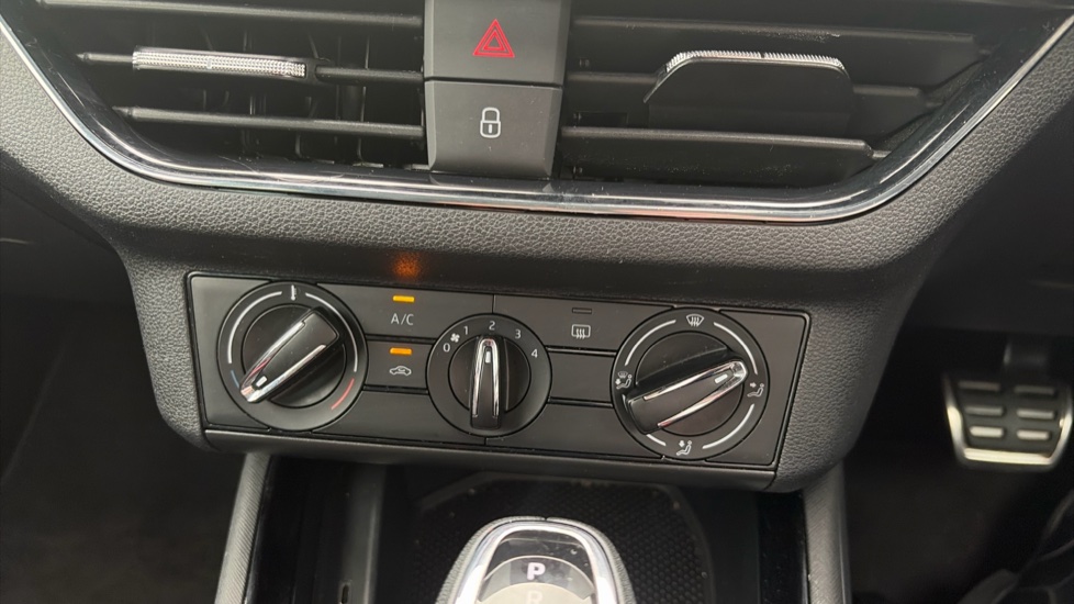 Skoda Kamiq 1.0 TSI 110 Monte Carlo 5dr DSG Petrol Hatchback - Image 13