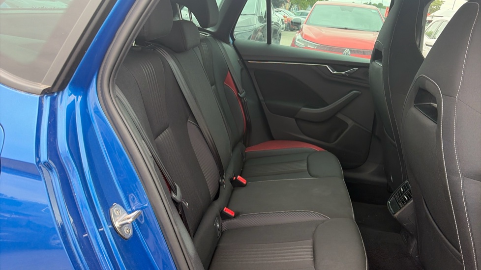 Skoda Kamiq 1.0 TSI 110 Monte Carlo 5dr DSG Petrol Hatchback - Image 16