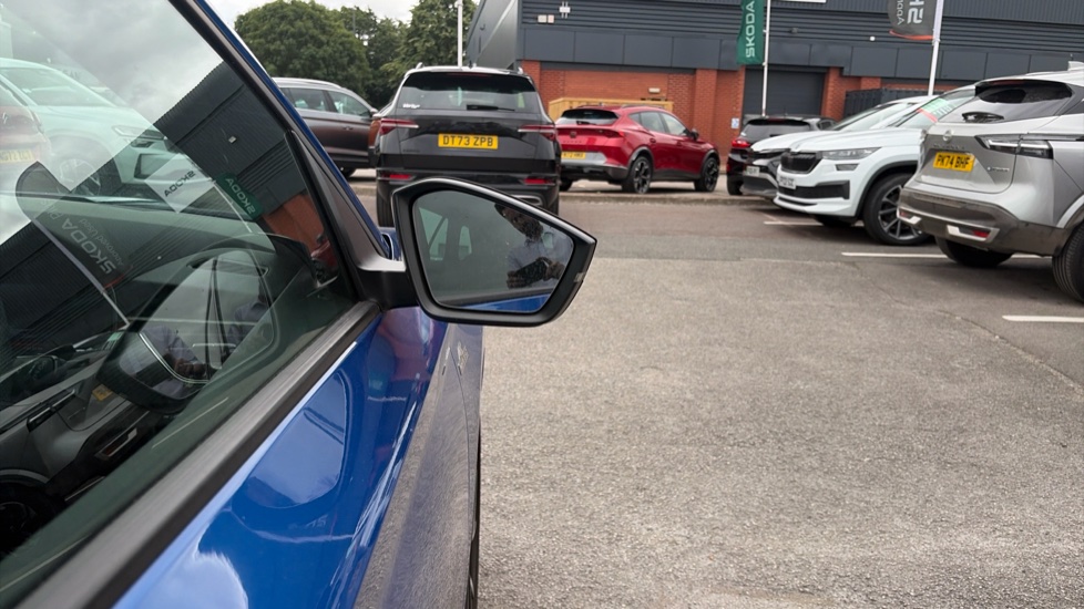 Skoda Kamiq 1.0 TSI 110 Monte Carlo 5dr DSG Petrol Hatchback - Image 23